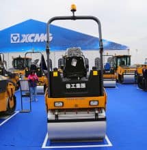 XCMG Official 3 ton light vibratory roller XMR303S China new double drum road roller for sale